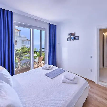 Elit Kaş